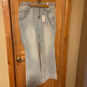 Judy Blue NWT 16w wide leg braided waist light colored jeans